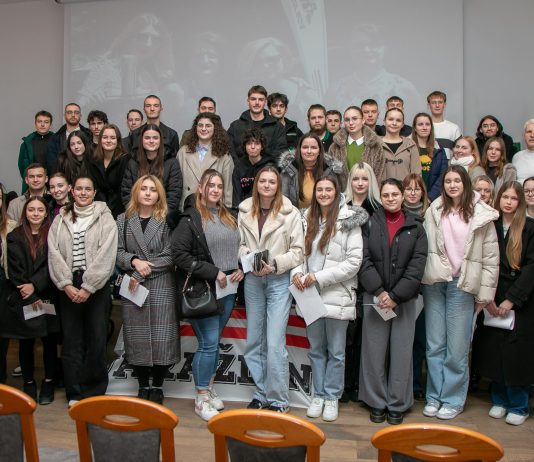 Studenti iz Sračinca i Svibovca Podravskog dobili stipendije i “božićnice”